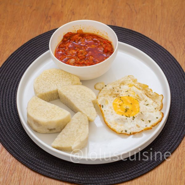 YAM AND CORNED BEEF SAUCE WITH EGG